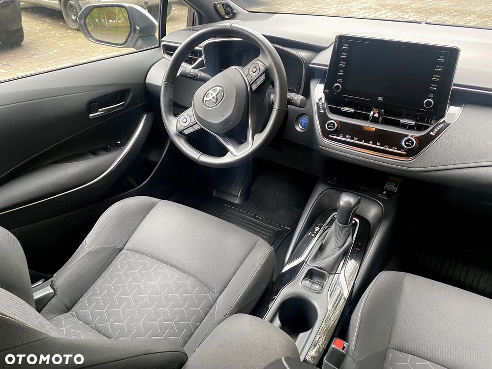 Toyota Corolla 2.0 Hybrid Comfort - 17