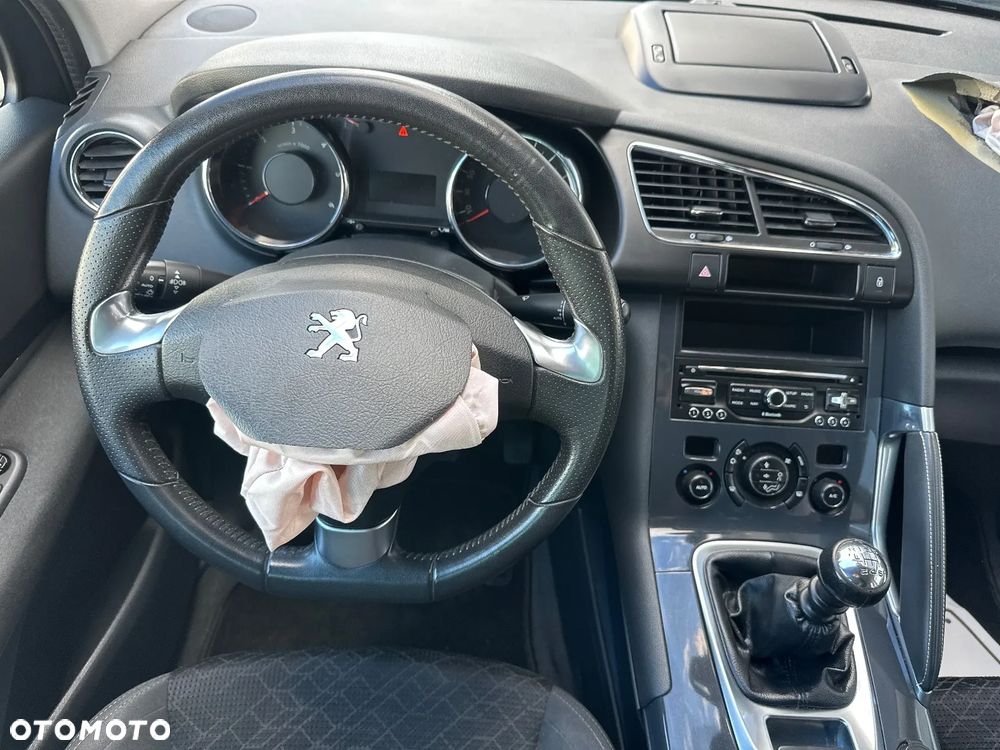 Peugeot 3008 1.6 BlueHDi Style S&S - 10