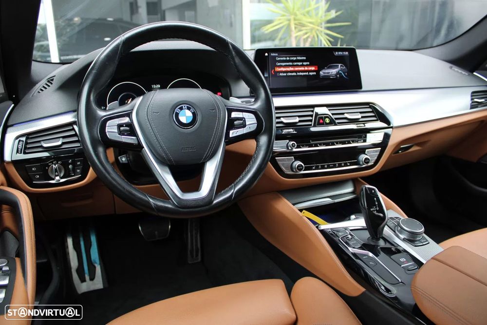 BMW 530 e iPerformance Pack M - 25