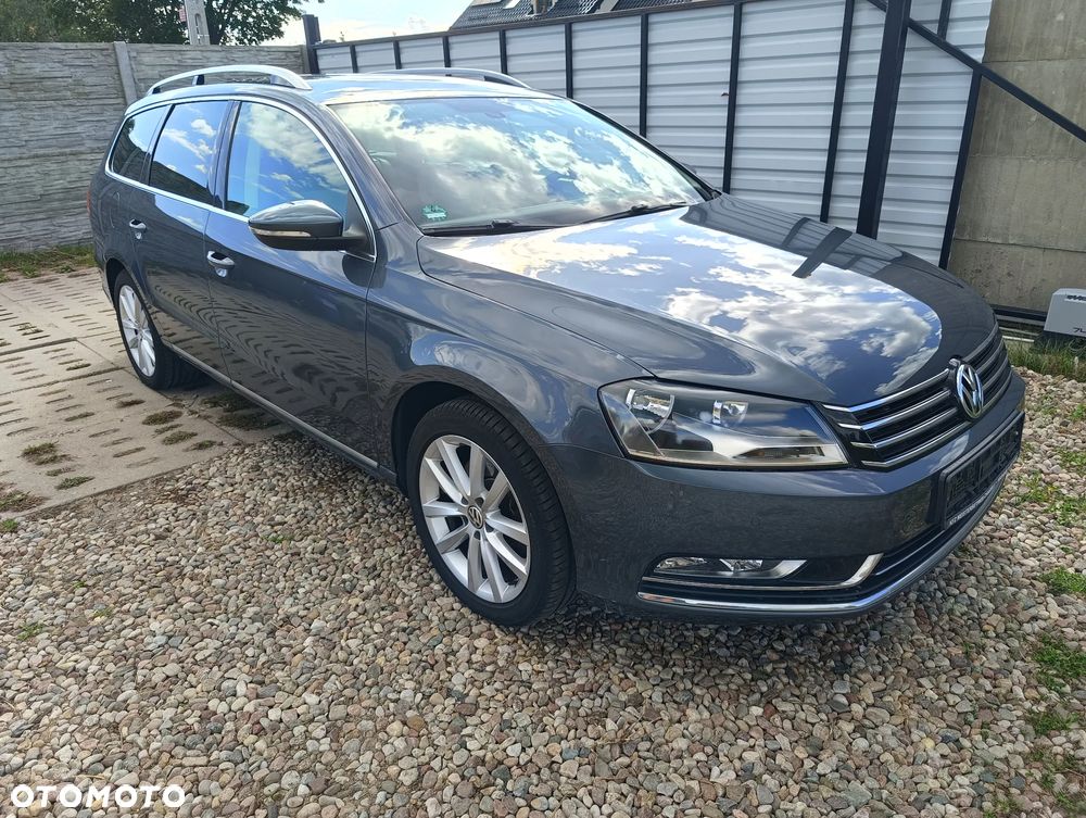 Volkswagen Passat - 4