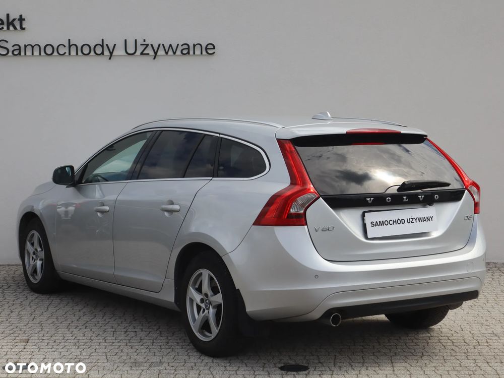 Volvo V60 D3 Drive-E Summum - 4