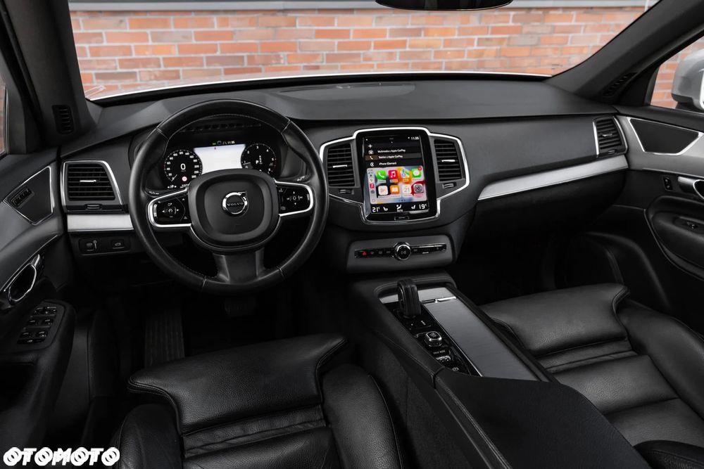 Volvo XC 90 B5 D AWD Geartronic Momentum - 26