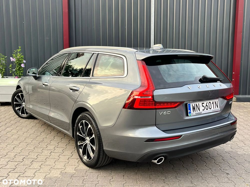 Volvo V60 D4 Momentum Pro - 3