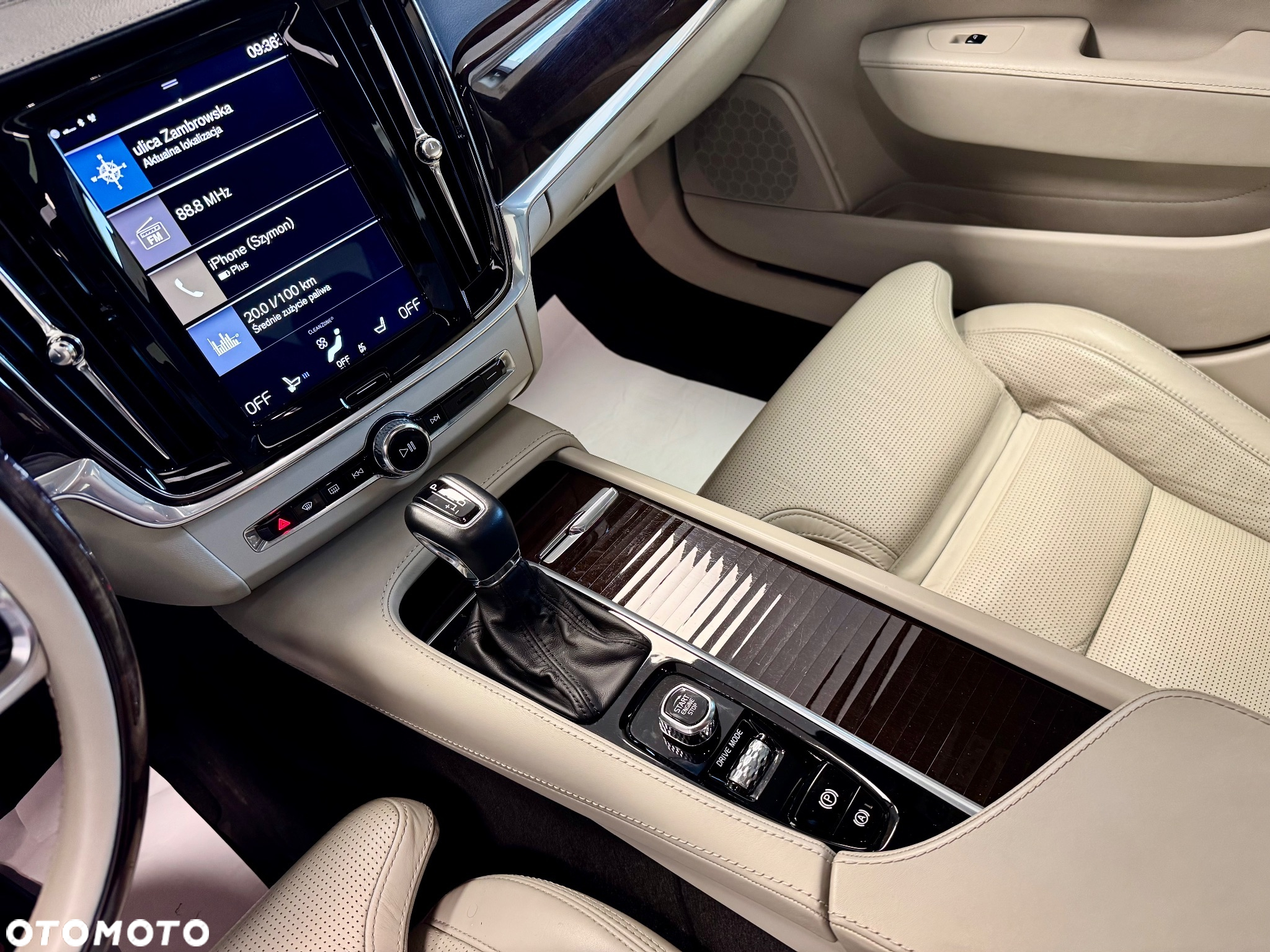 Volvo S90 D5 SCR AWD Inscription - 36
