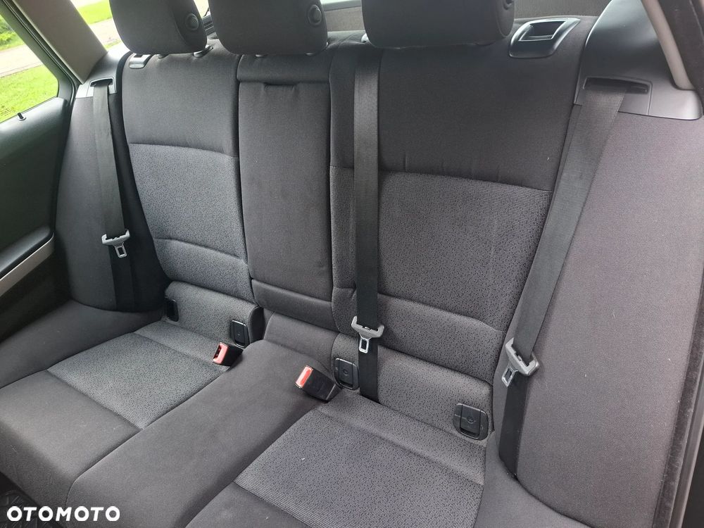 BMW Seria 3 318i - 8