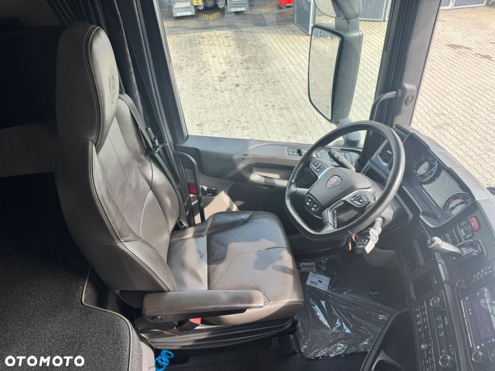 Scania S500 A4X2NA Standard Nowe opony tył - 20