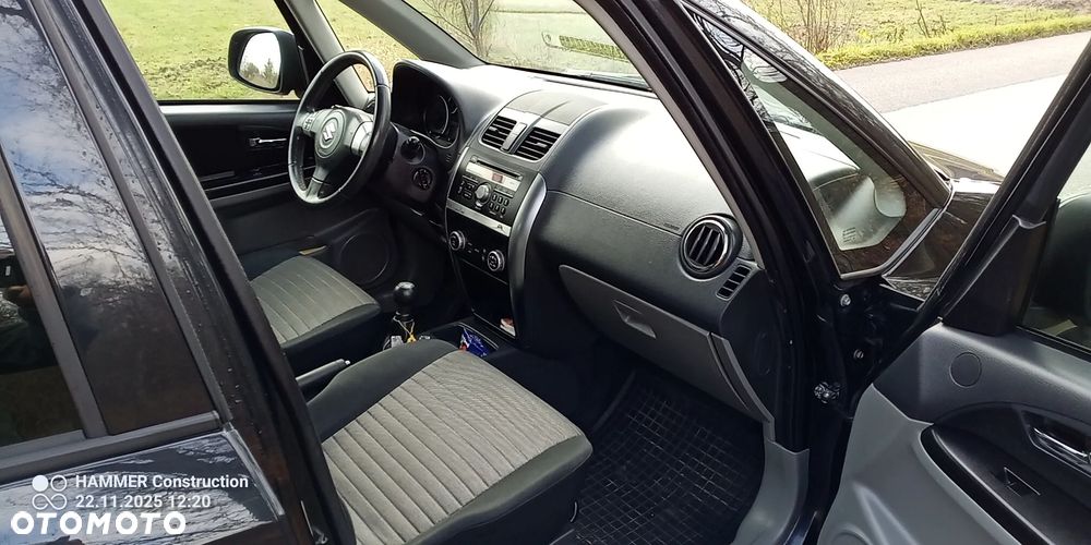 Suzuki SX4 1.6 VVT 4x4 Comfort - 26