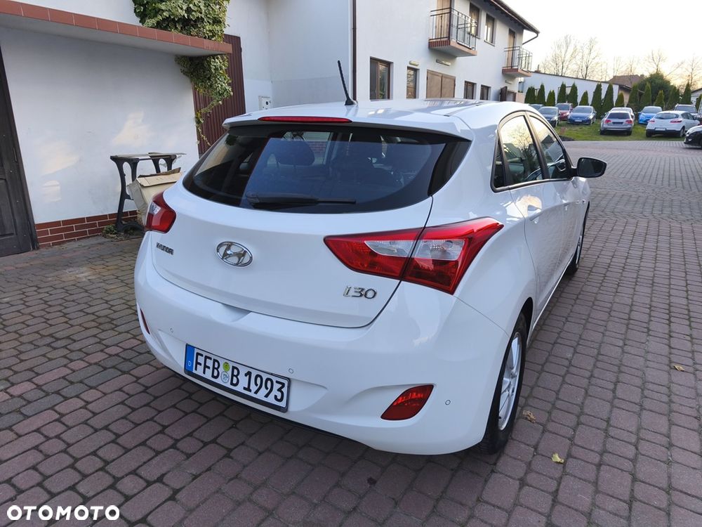 Hyundai i30 1.4 Comfort - 11
