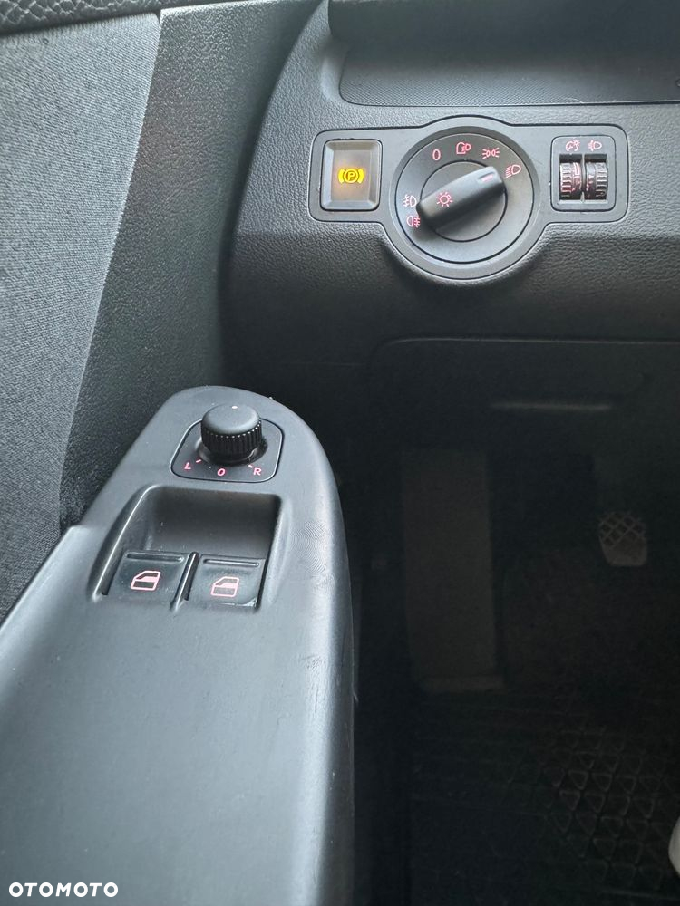 Volkswagen Passat - 29