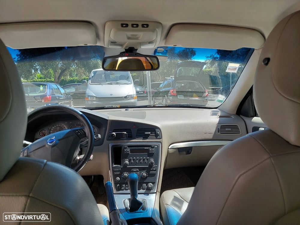 Volvo S60 2.4 D5 - 23
