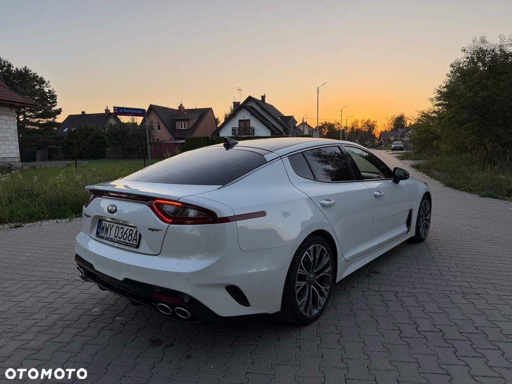 Kia Stinger 3.3 T-GDI V6 GT AWD - 8
