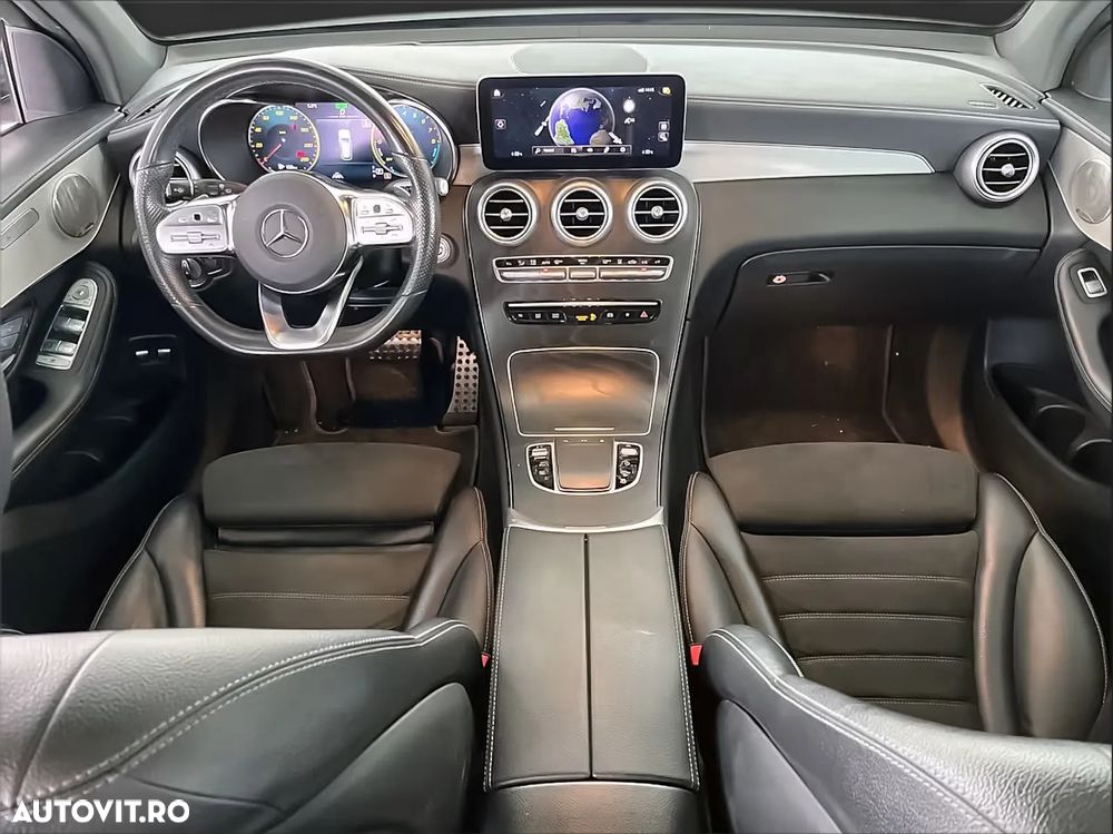 Mercedes-Benz GLC 300 e 4Matic 9G-TRONIC AMG Line - 9