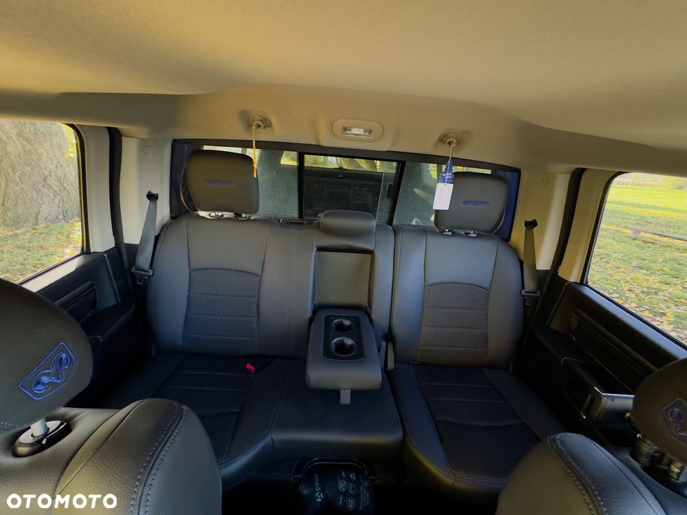 Dodge RAM 5.7 4x4 - 15
