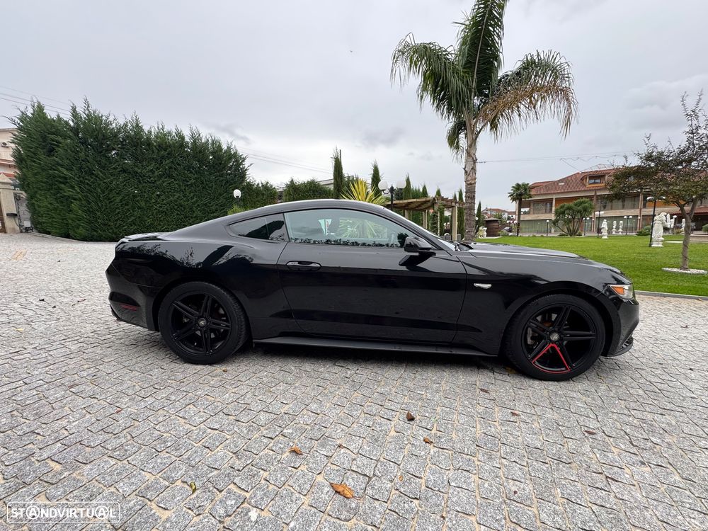 Ford Mustang 2.3 Eco Boost Aut. - 8