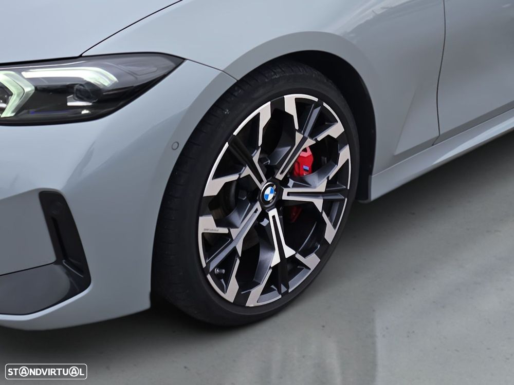 BMW 320 d Pack Desportivo M Pro Auto - 4