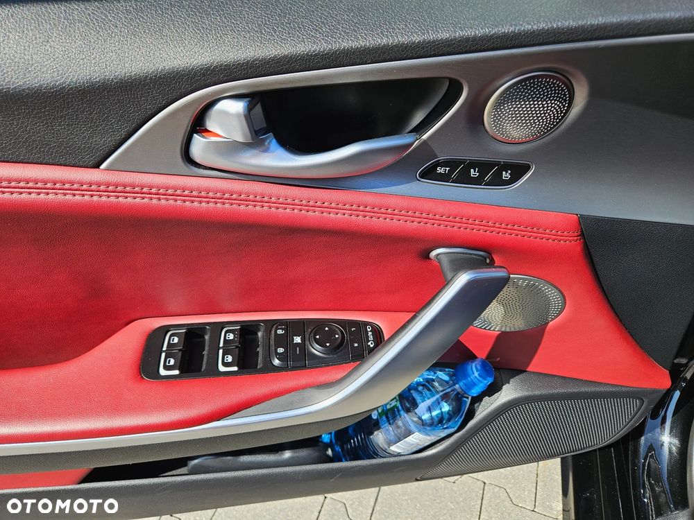 Kia Stinger 2.0 T-GDI GT Line - 8