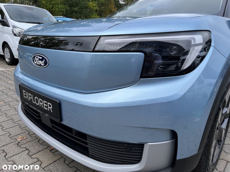 Ford Explorer - 7