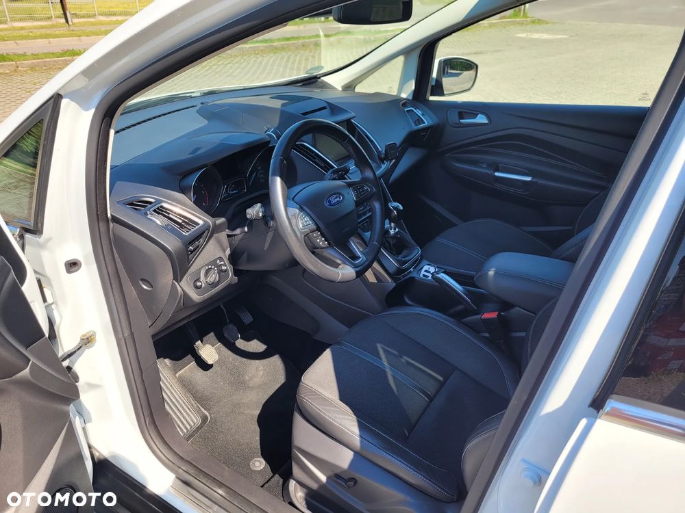 Ford C-MAX 2.0 TDCi Start-Stop-System Titanium - 19
