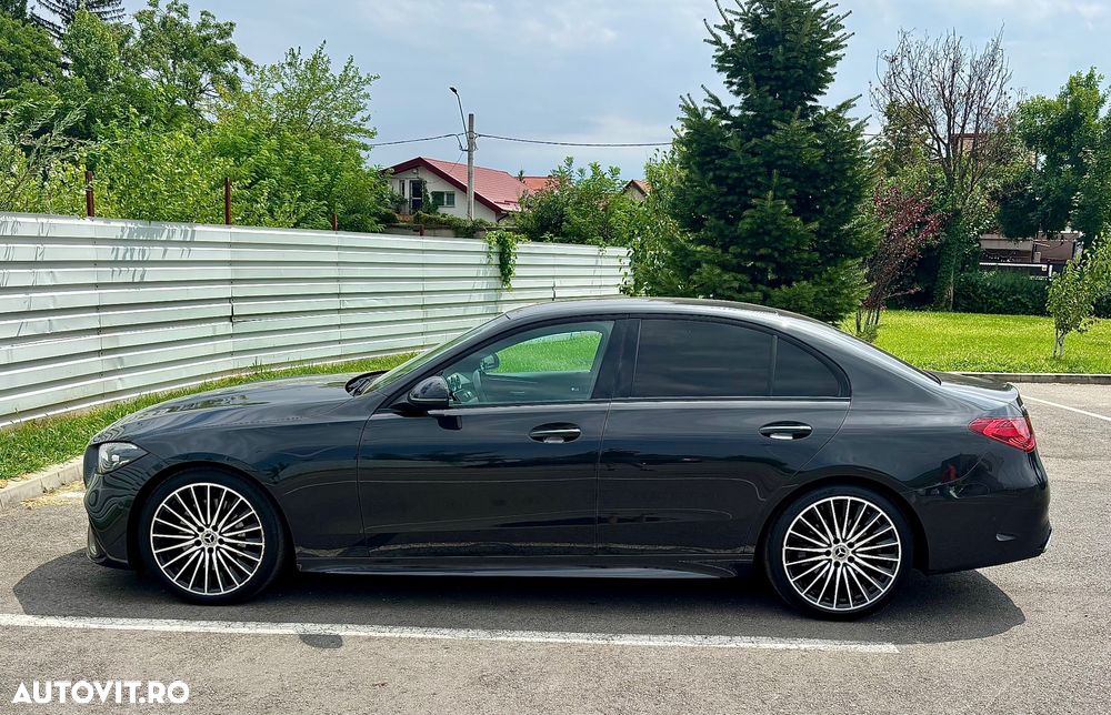 Mercedes-Benz C 180 9G-TRONIC AMG Line - 23