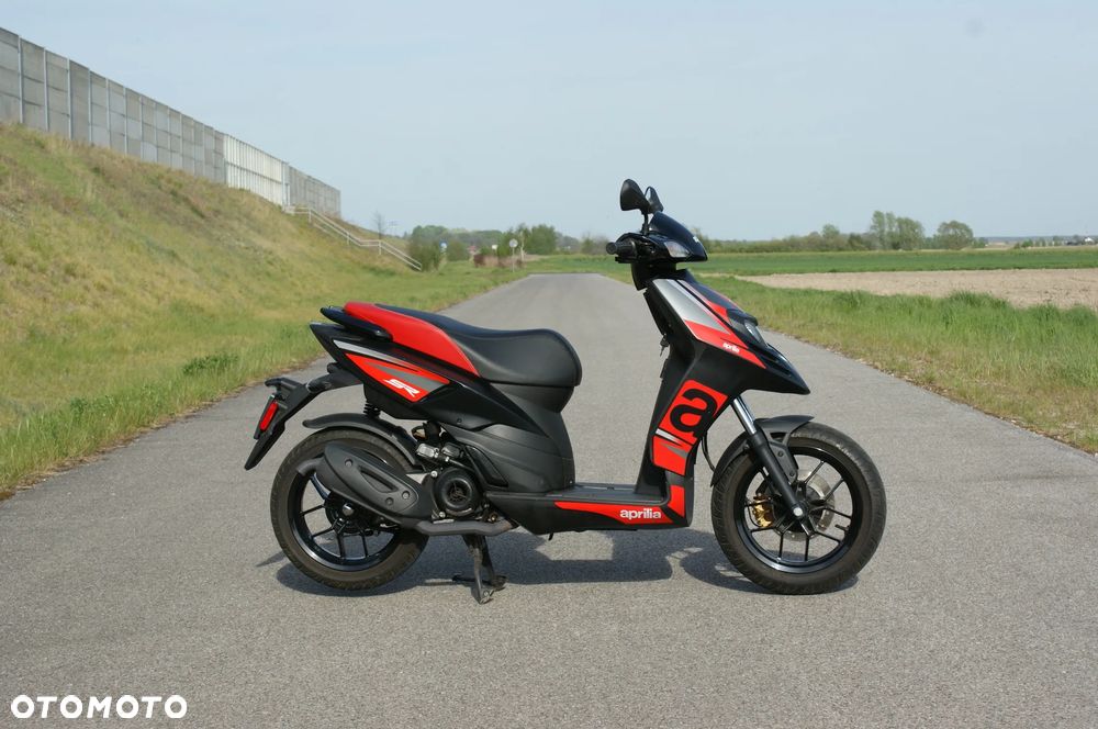 Aprilia SR - 1