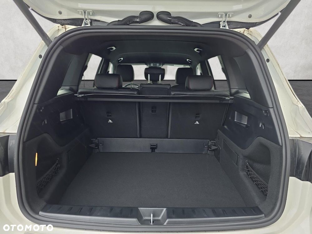 Mercedes-Benz GLB - 16