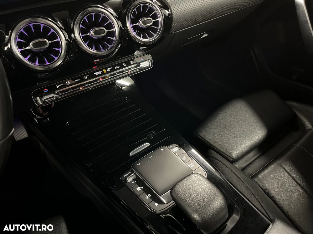 Mercedes-Benz A 250 e 8G-DCT Progressive - 29