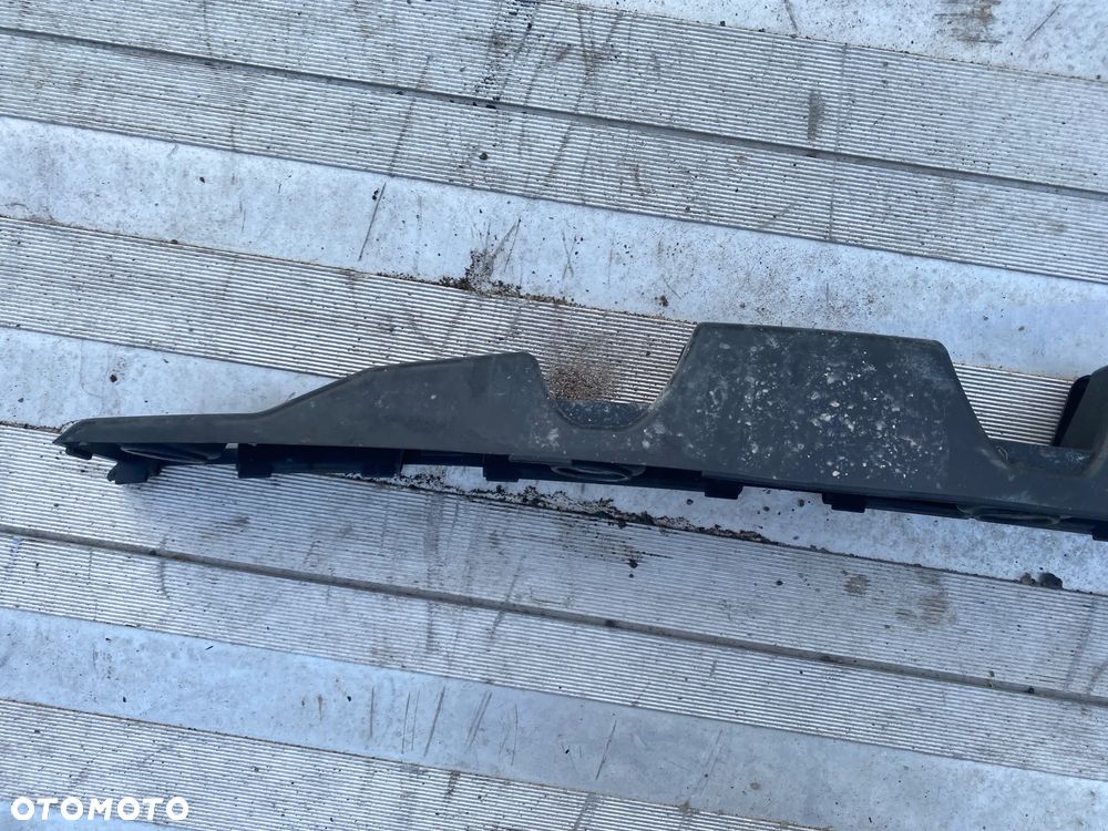 ŚLIZG MOCOWANIE ZDERZAKA ŚRODKOWY TYŁ SEAT IBIZA IV 6J4807863 - 5