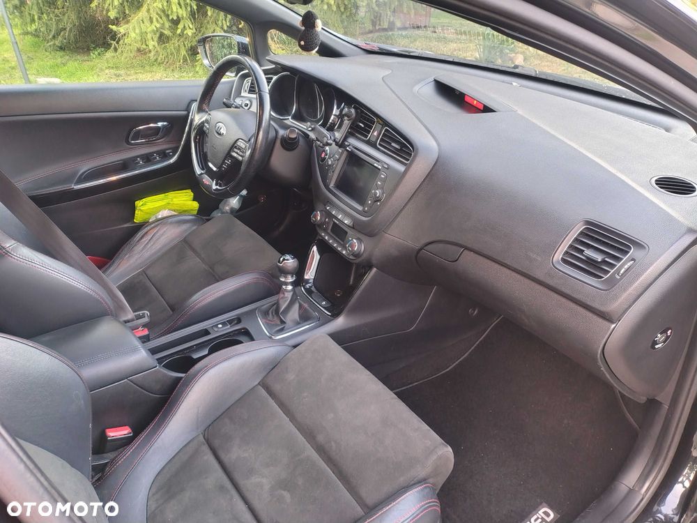 Kia Ceed - 5
