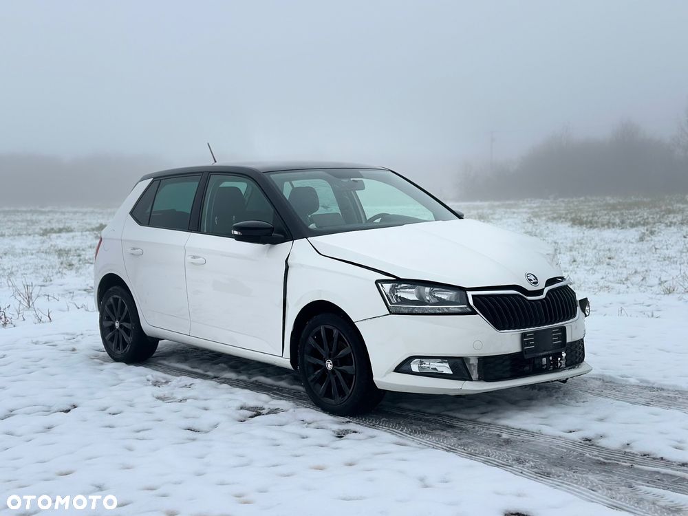 Skoda Fabia 1.0 Style Color - 1