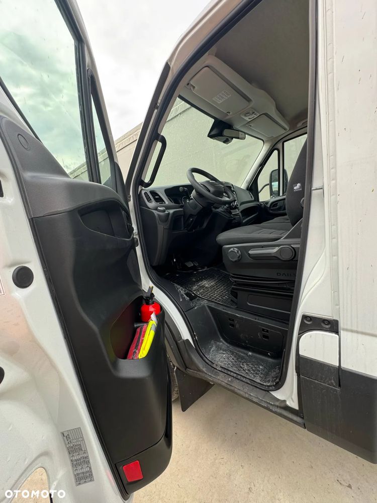 Iveco DAILY - 16