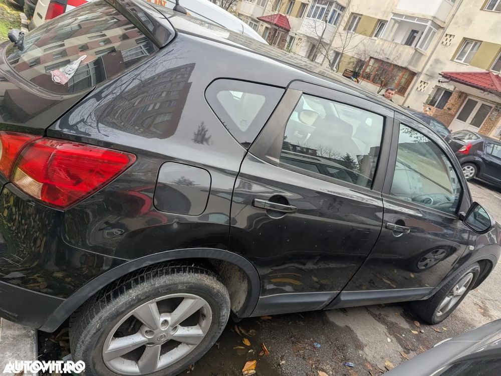 Nissan Qashqai 2.0 DCI All Mode 4x4 Tekna Plus - 4