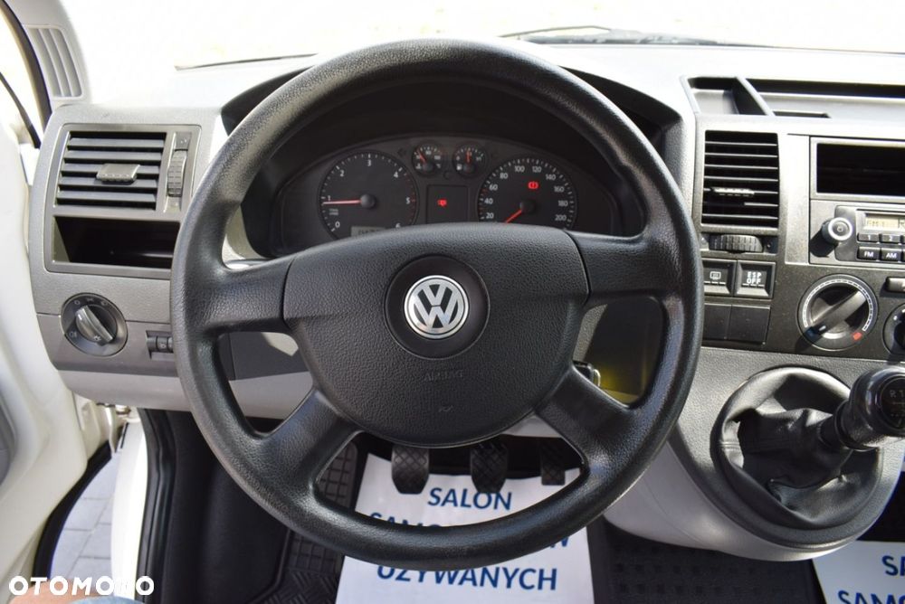 Volkswagen Transporter - 22