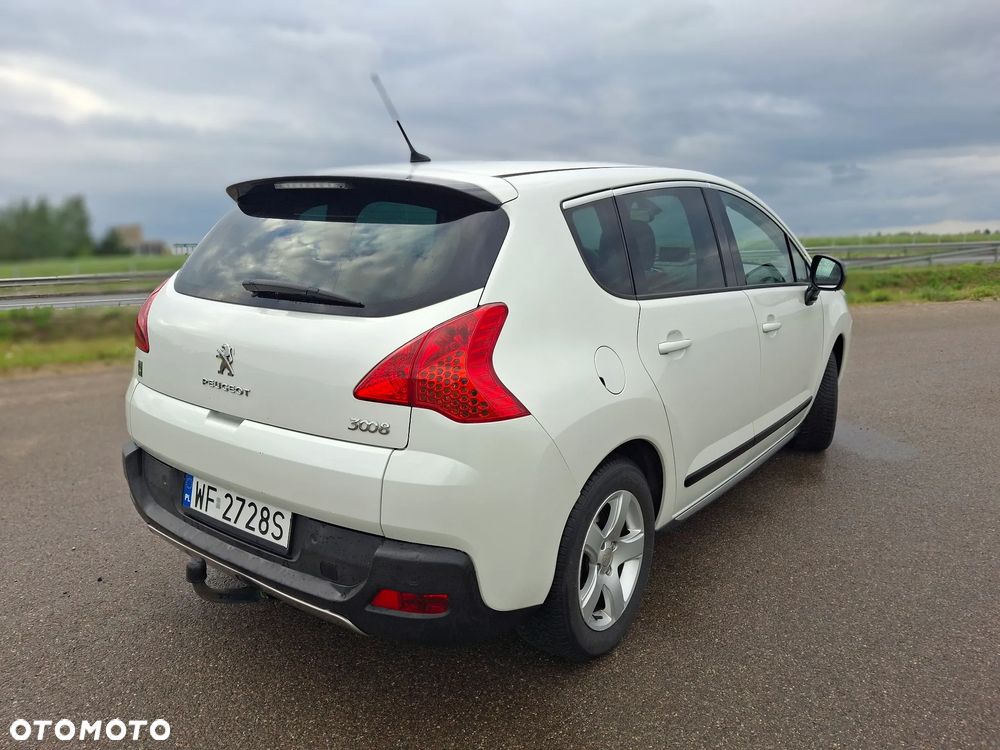 Peugeot 3008 2.0 HDi HYbrid4 - 10