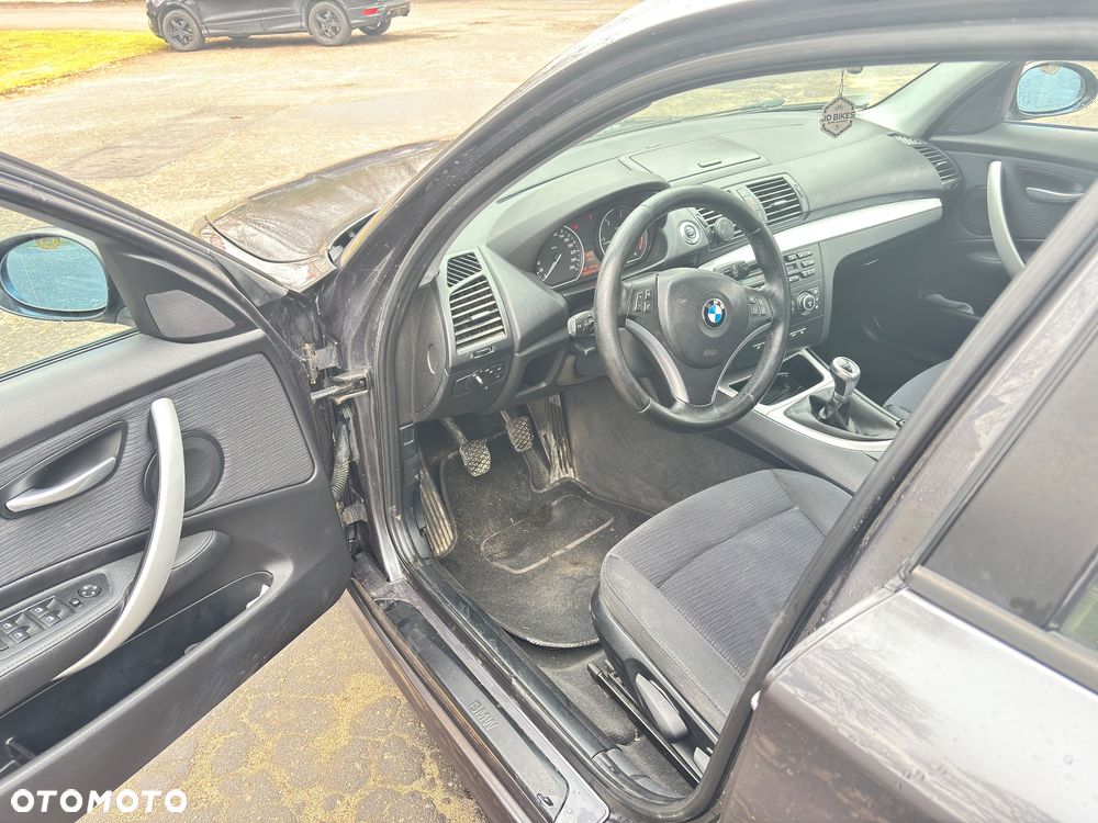 BMW Seria 1 120d - 5