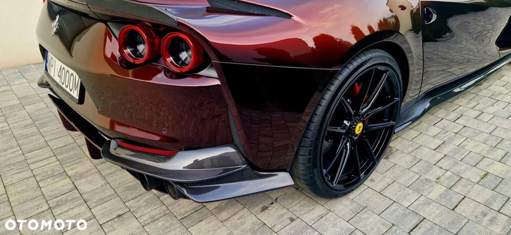 Ferrari 812 Superfast - 27