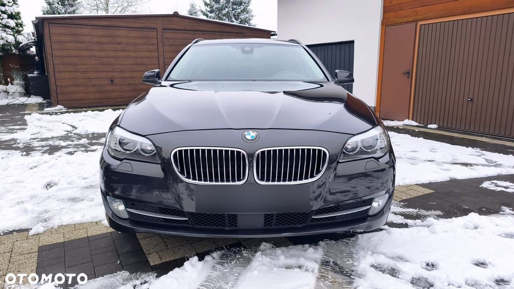 BMW Seria 5 530d xDrive Sport-Aut - 2