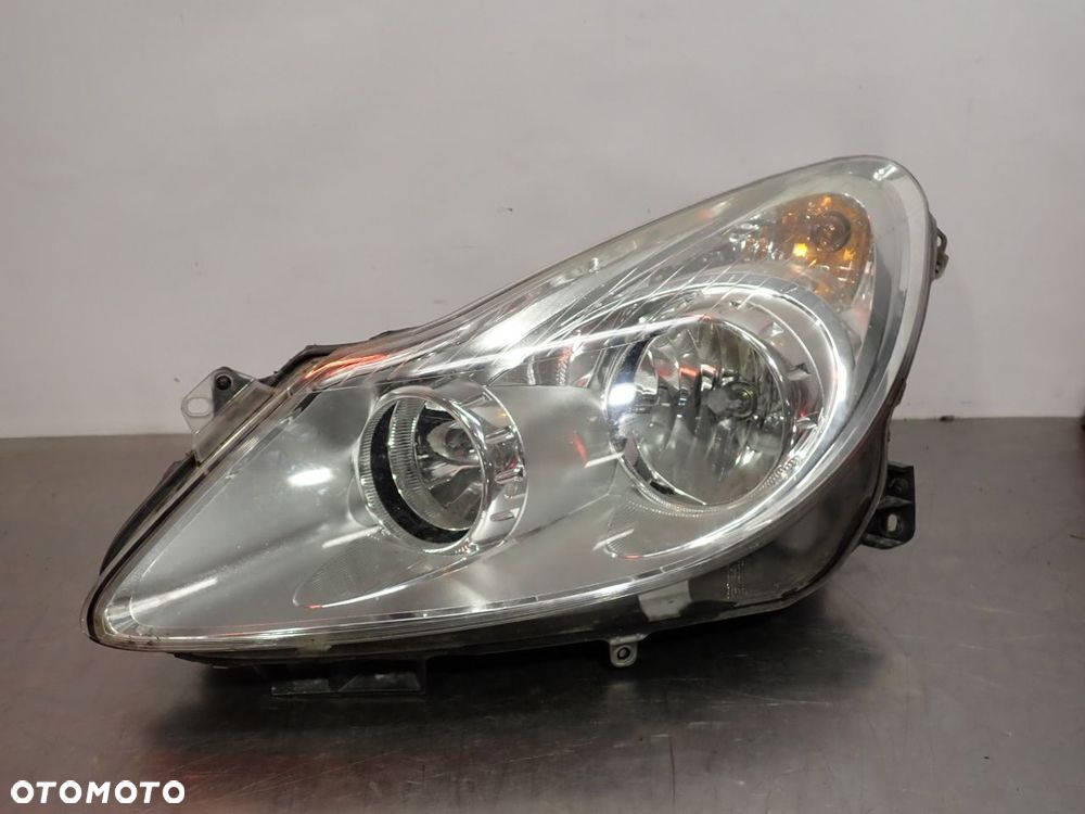 LAMPA LEWA PRZEDNIA OPEL CORSA D EUROPA - 1