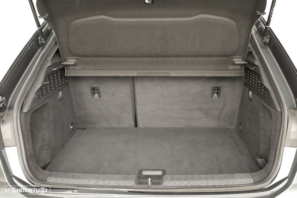 Audi A3 Sportback 45 TFSIe S line - 24
