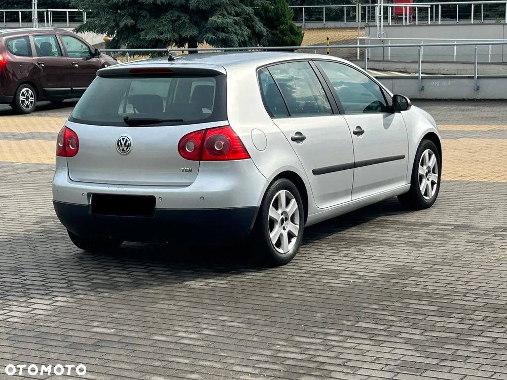 Volkswagen Golf 1.9 TDI DSG Trendline - 6