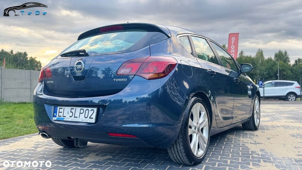 Opel Astra 1.4 T Cosmo S&S - 17