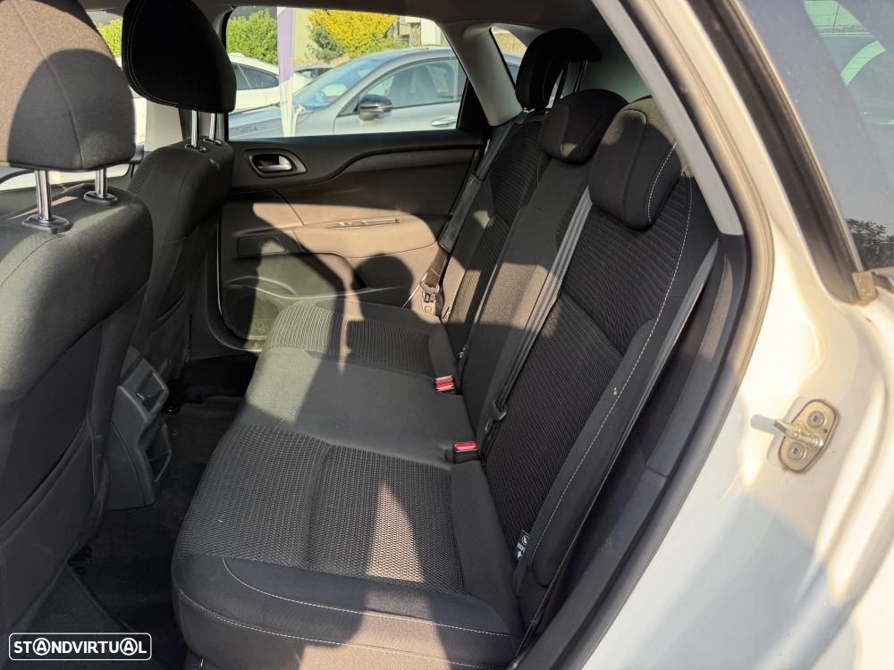 Citroën C4 1.6 BlueHDi Feel EAT6 - 11