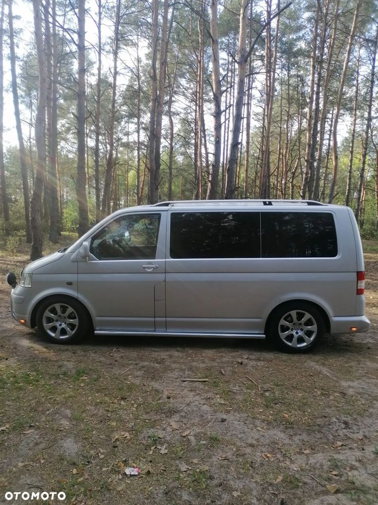 Volkswagen Caravelle - 3