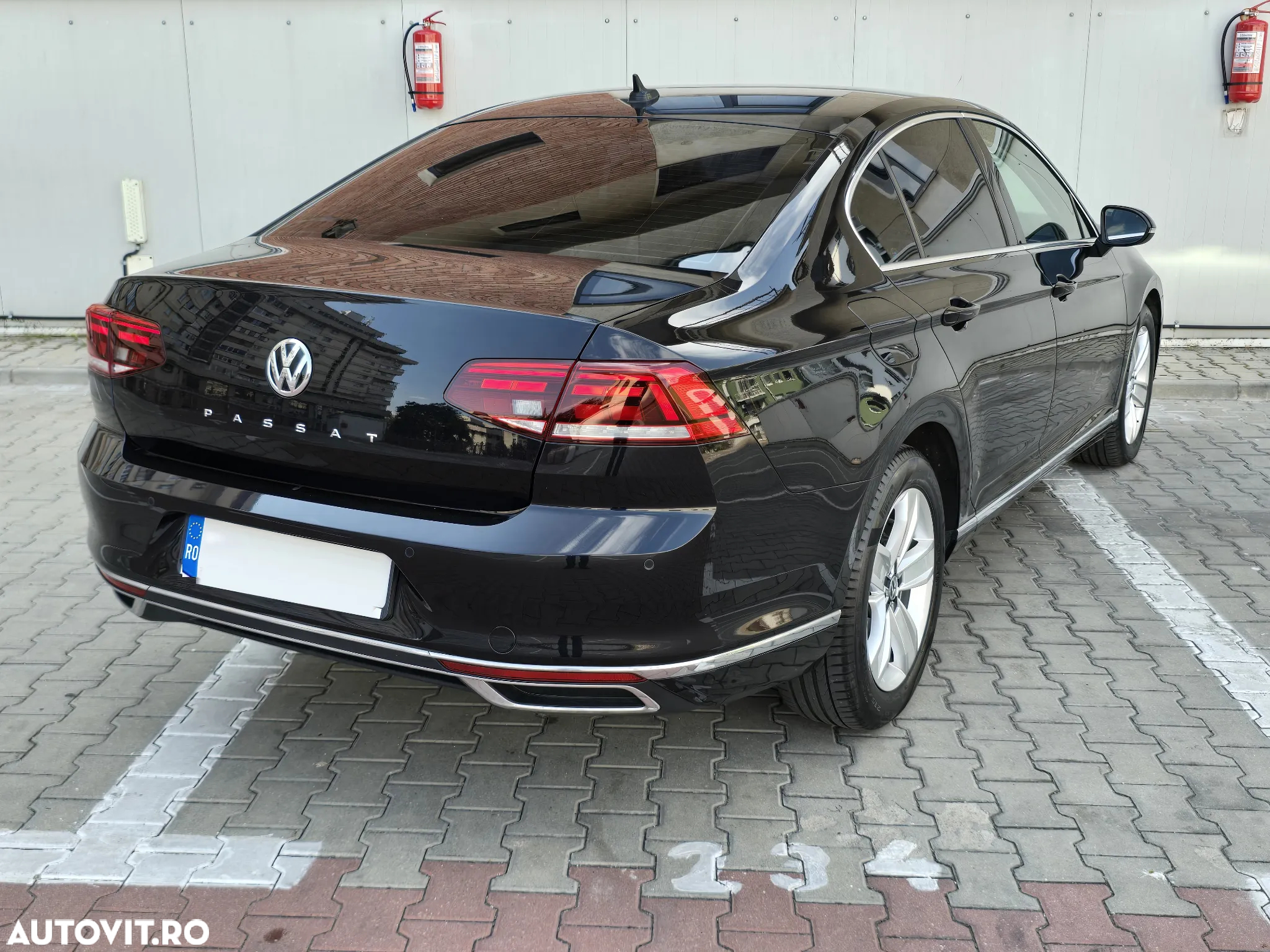 Volkswagen Passat 2.0 TDI DSG Highline - 5