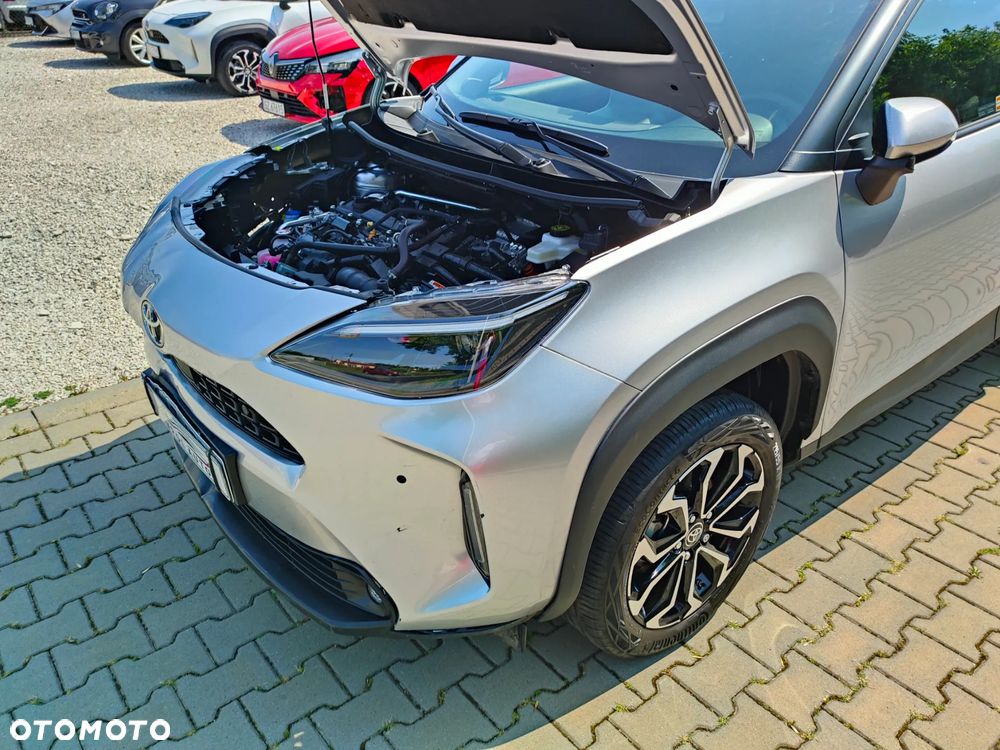 Toyota Yaris Cross Hybrid 1.5 Comfort 4x4 - 36