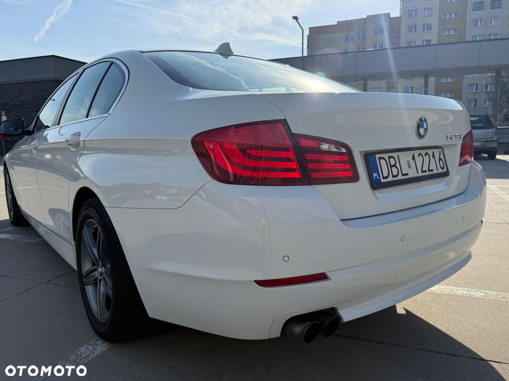 BMW Seria 5 523i - 3