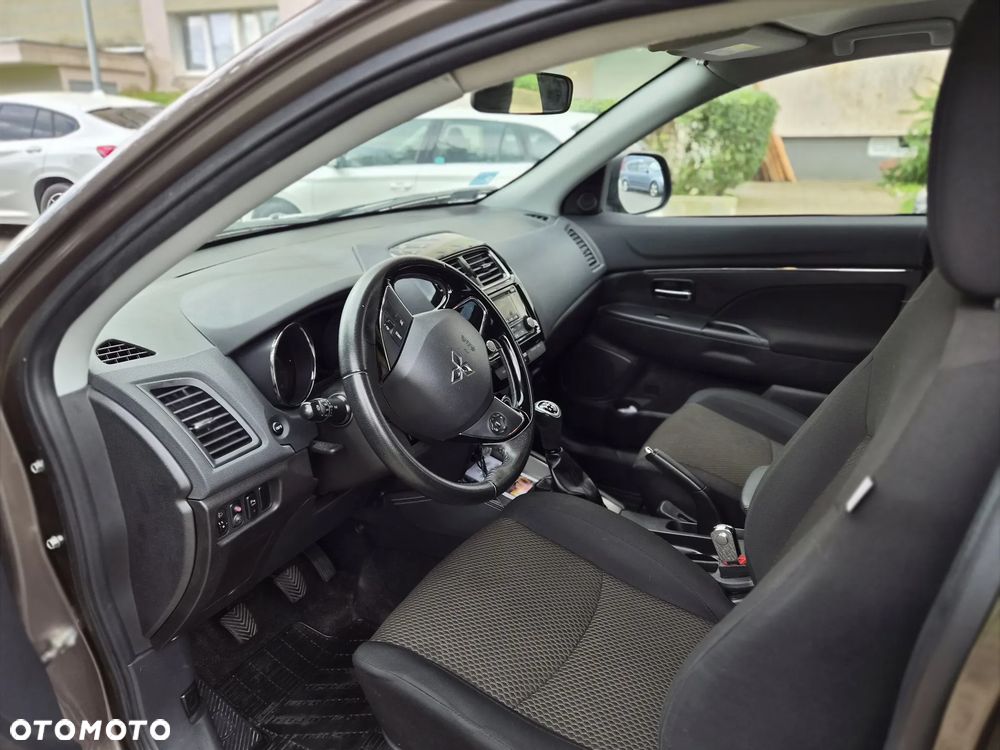 Mitsubishi ASX 1.6 Instyle - 8