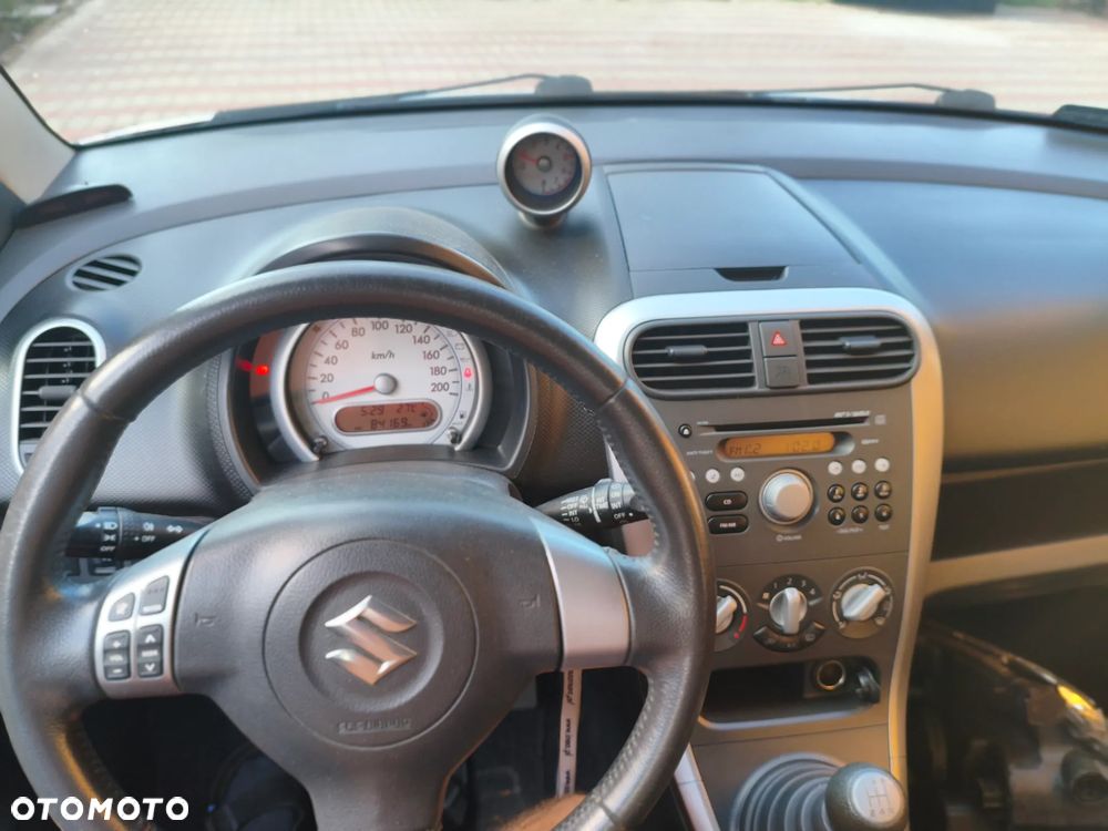 Suzuki Splash 1.0 Club - 9