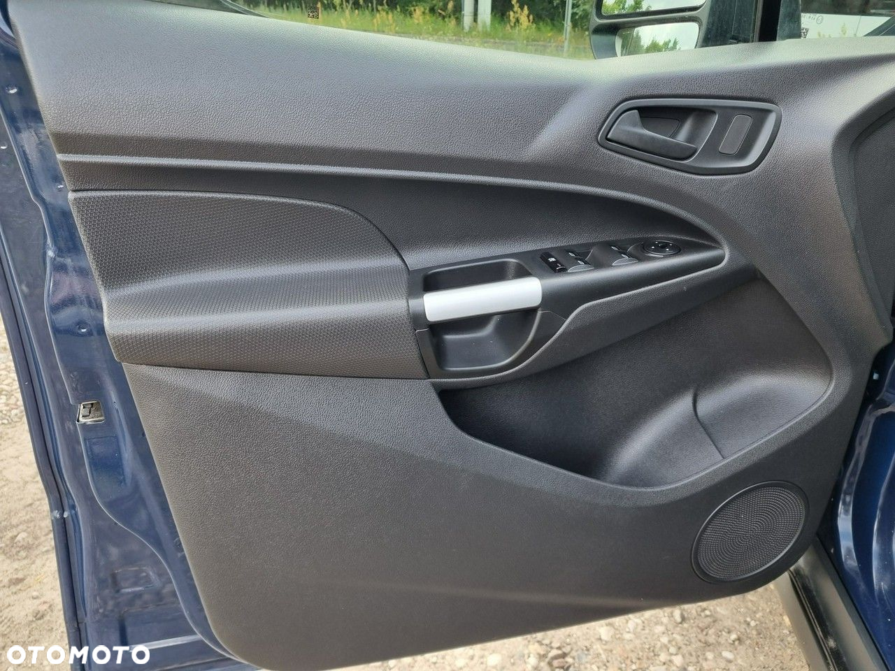 Ford Tourneo Connect Grand - 23
