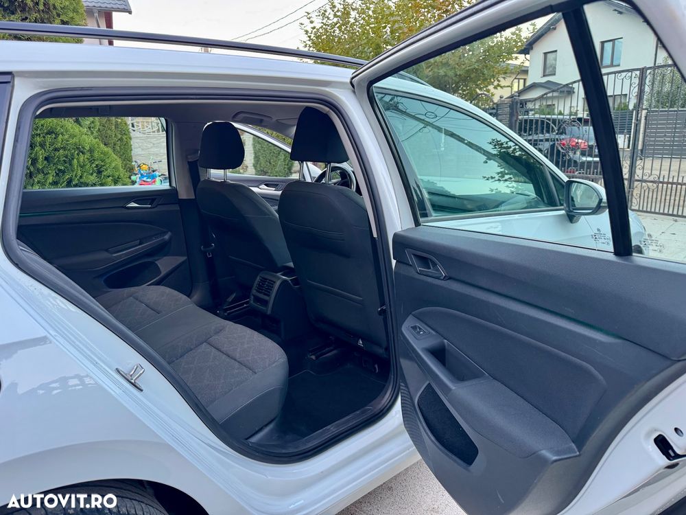 Volkswagen Golf 1.0 eTSI OPF DSG Life - 11