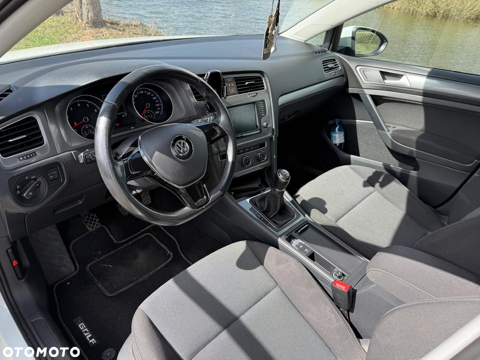 Volkswagen Golf 1.2 TSI BlueMotion Technology Comfortline - 3